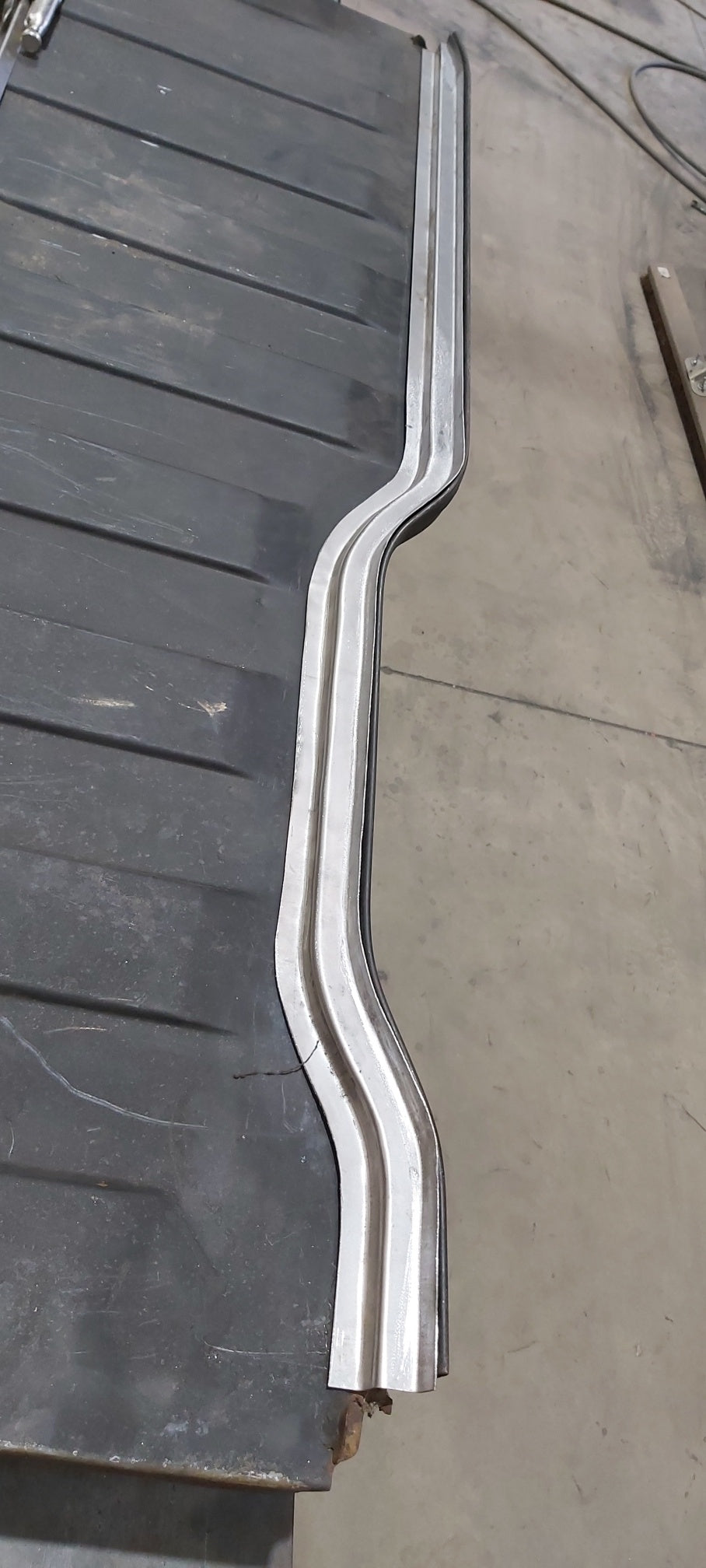 Classic mini van rear floor edging strip