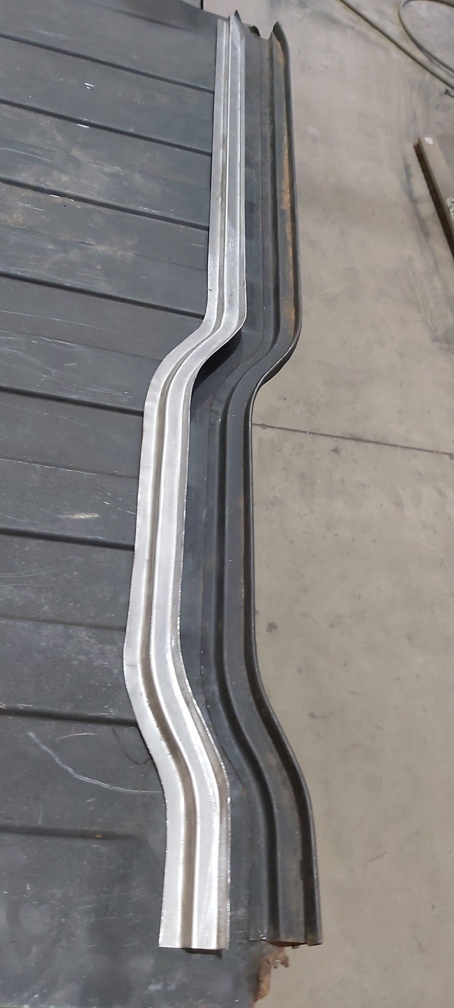 Classic mini van rear floor edging strip